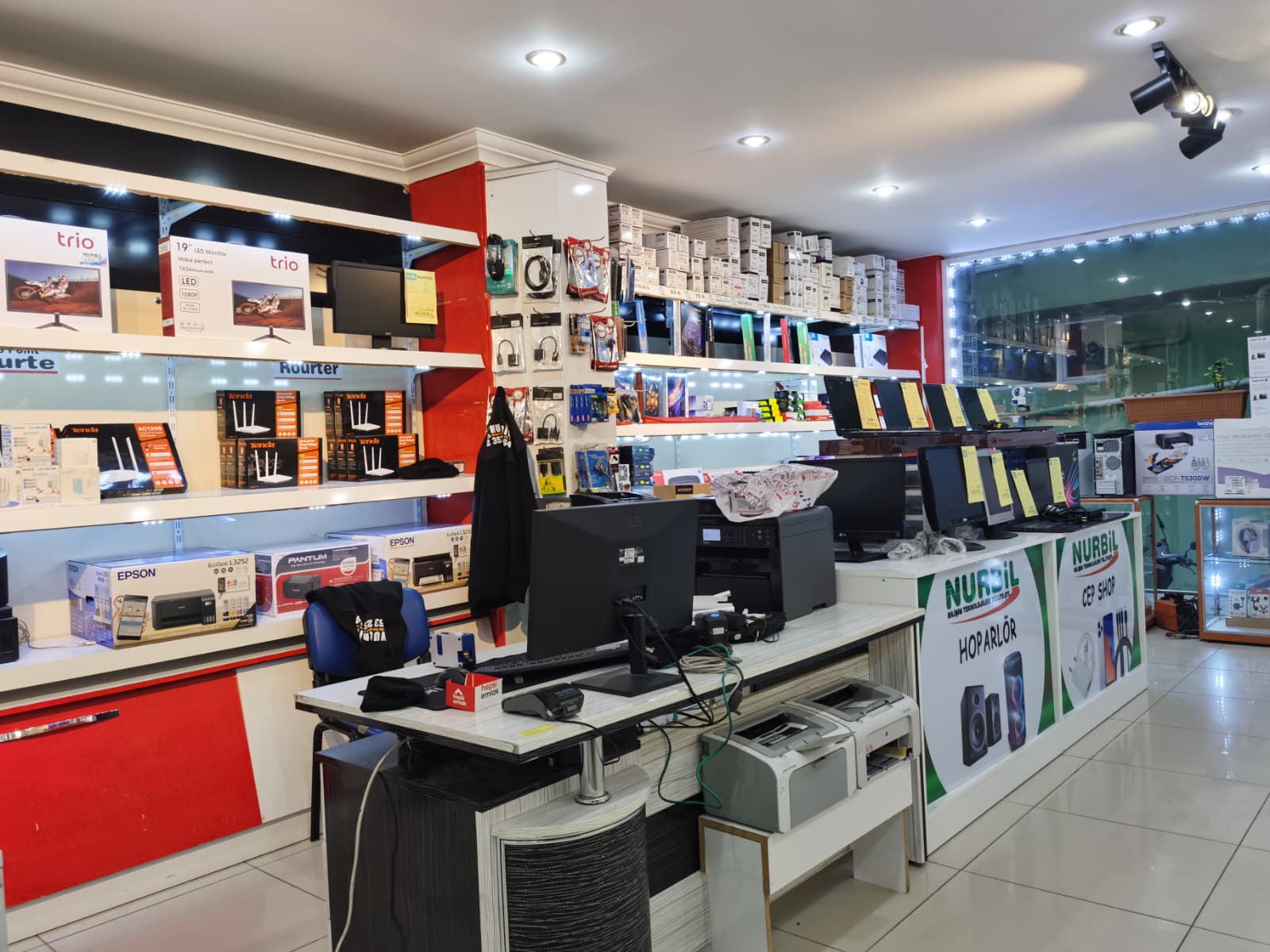 Dinar'da Renkli Yazıcı Seçenekleri ve Hizmetleri