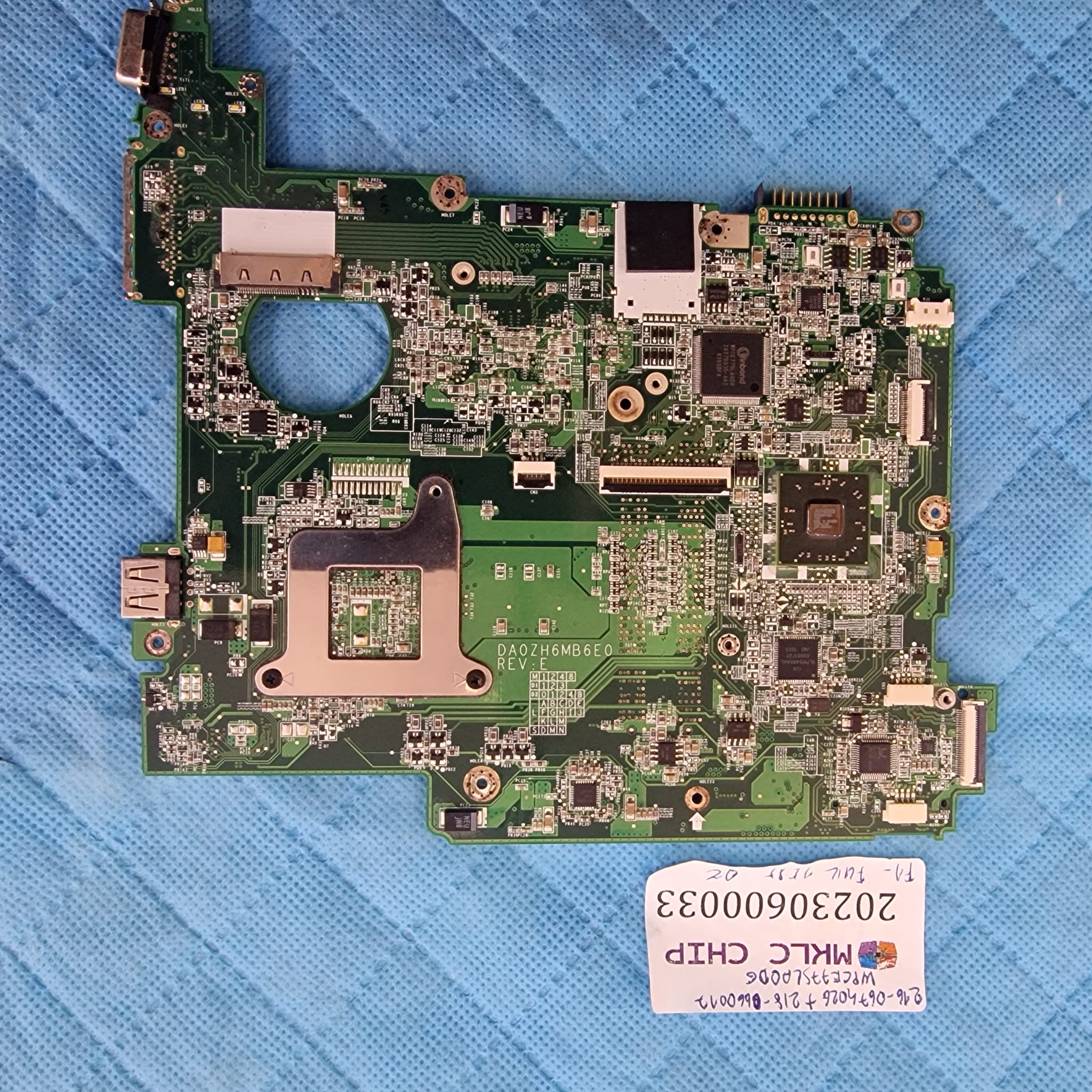 Acer ferrari one 200 anakart _DA0ZH6MB6E0 Anakart amd cpu ati vga orjinal_